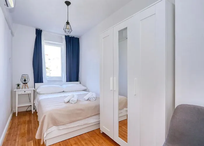 Marina Apartment *