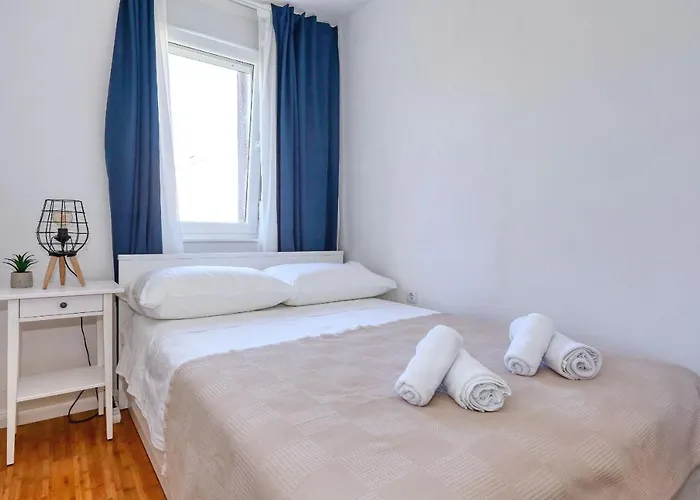 شقة Marina زادار